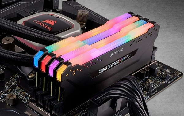 10级背光可调：CORSAIR 美商海盗船 发布 新VENGEANCE RGB PRO DDR4 内存