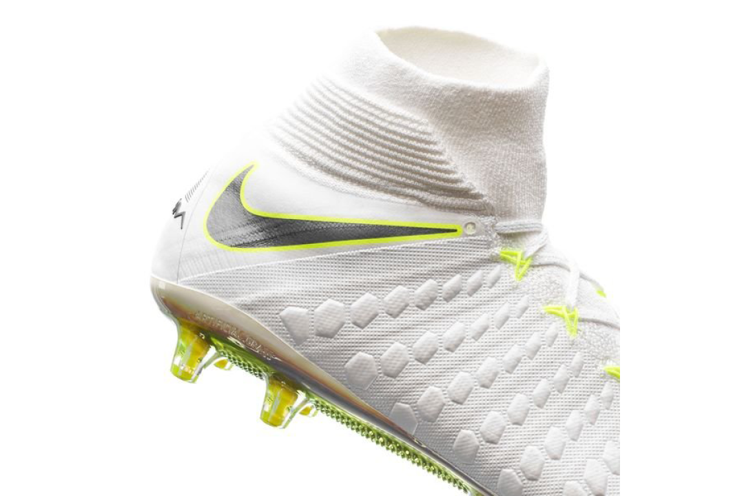 闪耀俄罗斯:NIKE 耐克 推出 世界杯专属版 HyperVenom Phantom III Elite DF AG-Pro 足球鞋