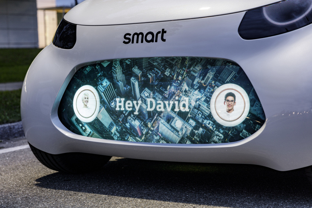 几年后靠租它出行，奔驰 展出 smart vision EQ fortwo 真·自动驾驶车 