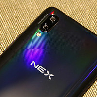 再无从质疑的 “全面屏”—vivo NEX 手机开箱简评