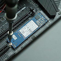 这款大容量机械盘加速神器只卖199，你不想了解一下吗？Intel 英特尔 Optane 傲腾 开箱