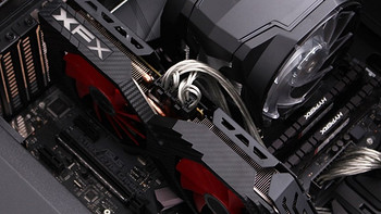 XFX 讯景 RX VEGA 56 非公版显卡 评测