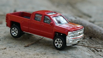 打折优惠凑单好物：Matchbox 火柴盒  CHEVY SILVERADO 1500 雪佛兰 2014款合金模型开箱