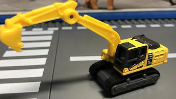 打折优惠凑单好物：TOMICA 多美卡 KOMATSU EXCAVATOR PC200-10 小松挖掘机开箱