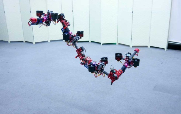让机器人“腾飞”，东京大学造出龙形机器人