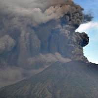 出行提示：巴厘岛火山再次喷发