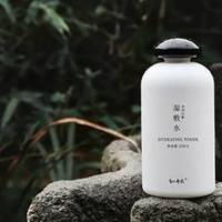 初次体验一瓶300ML的青山老农金钗石斛湿敷水