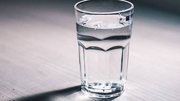 净水器常识 篇二：“纯净水不适合长期饮用”|感谢科学让我不同意。 