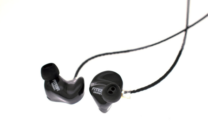 采用动铁加静电双单元：FitEar 发布 EST Universal 入耳式耳机