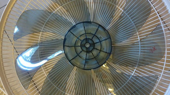 给最近大热的变频风扇浇盆水—MIDEA 美的 变频风扇开箱