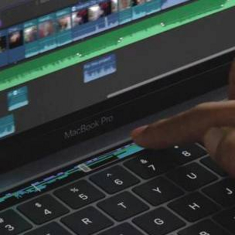 实际上，新 MacBook Pro 最明显的改进是它的键盘