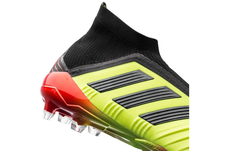 王者之靴：adidas 阿迪达斯 推出 Energy Mode版 Predator 18+FG AG 足球鞋