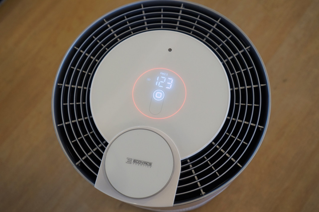 《到站秀》第198弹:移动的空气堡垒 ECOVACS 科沃斯 沁宝A660 空气净化机器人