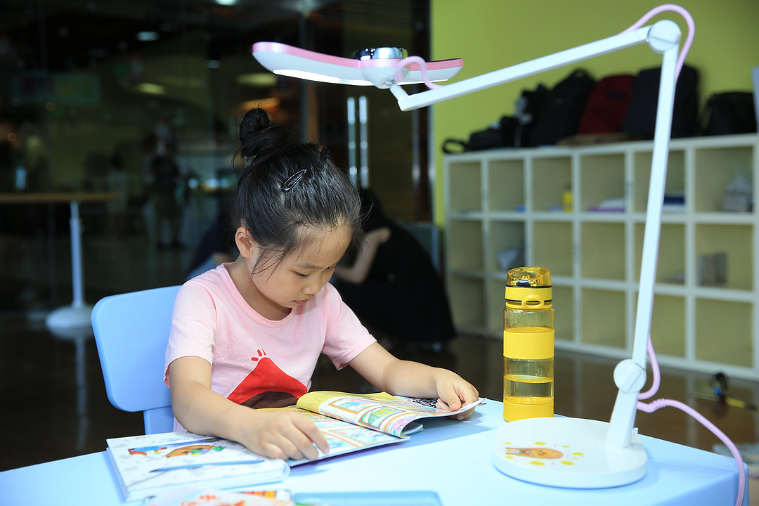 红外线+超声波传感器提醒坐姿：BenQ 明基 发布 MindDuo Plus 儿童智能阅读灯