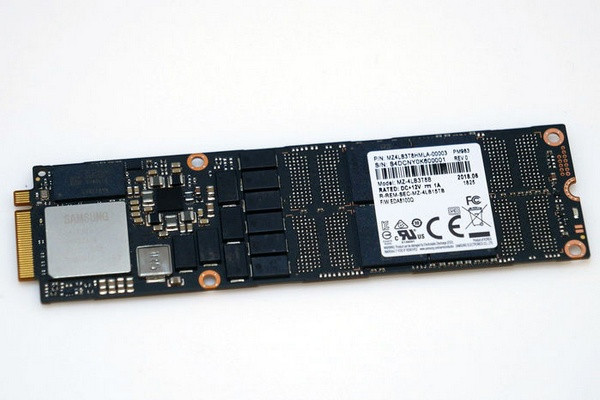 32TB SSD容量、96层堆叠：SAMSUNG 三星 发布 PM1643 M.3 固态硬盘