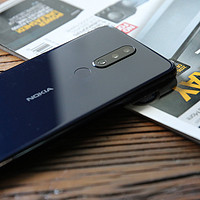 这是一台要走量的产品：NOKIA 诺基亚 X5 手机外观秀