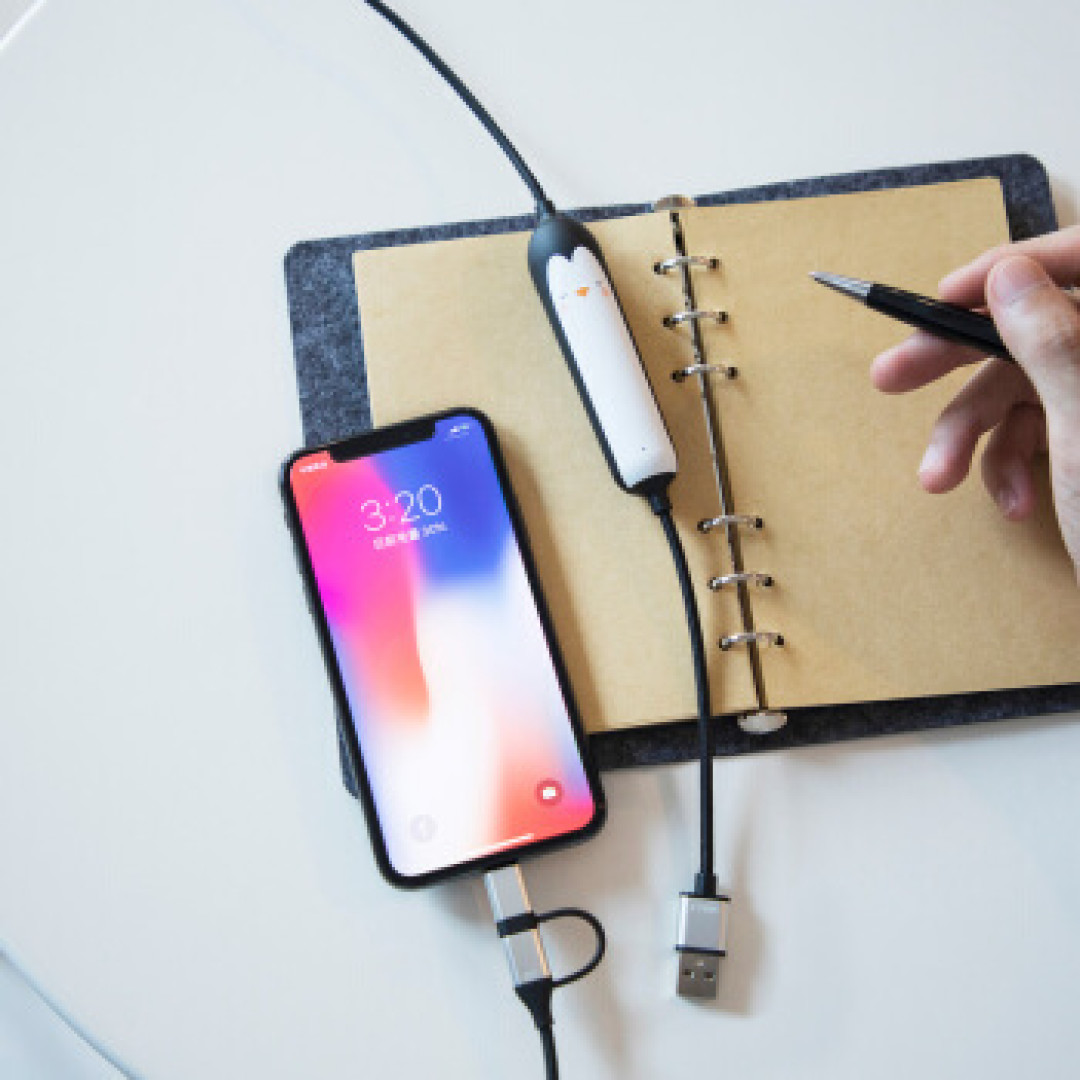 不够可爱的移动电源不是好的移动电源—iWALK Crazy cable小魔兽三合一移动电源充电线体验