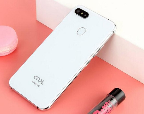 90%屏占比：Coolpad 酷派 发布 酷玩7 智能手机