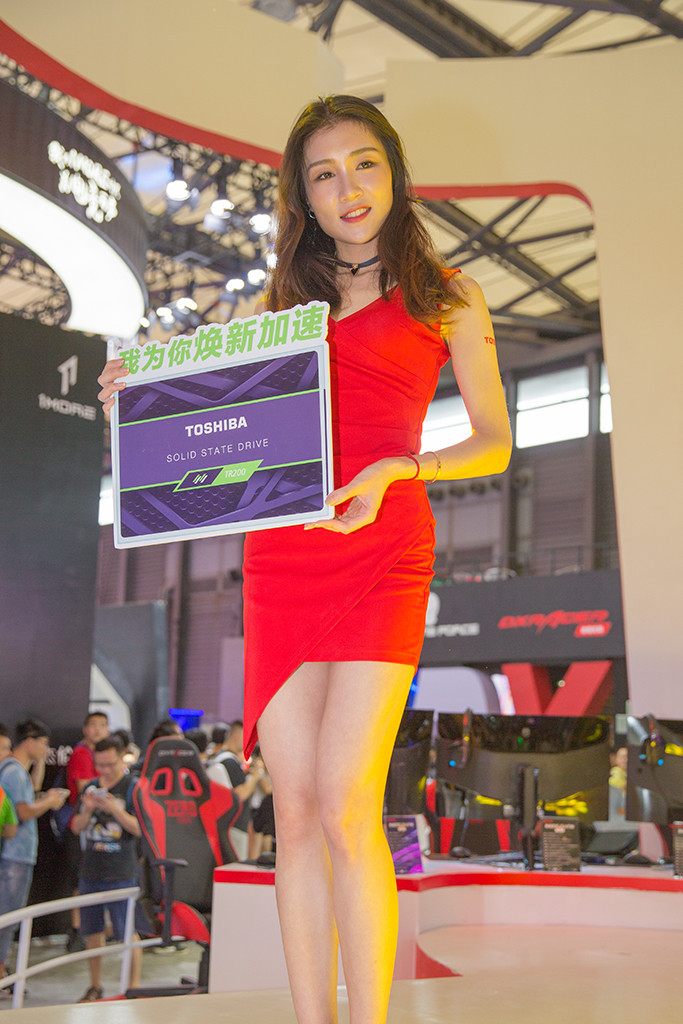 福利福利！ChinaJoy 2018首日showgirl图片合集