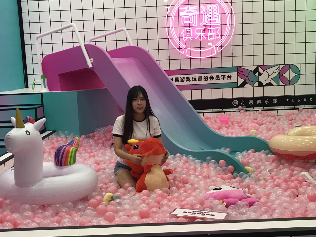 网红泳池趴:网易游戏ChinaJoy 2018现场报道
