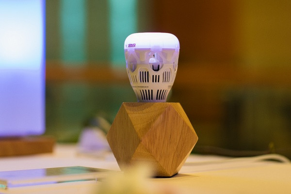 布局智能家居市场：HUAWEI 华为 发布 三款 “华为智选”照明新品 并开启“方舟计划”