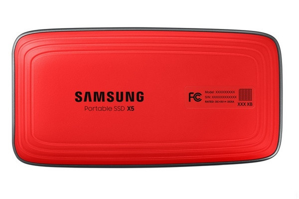 雷电3传输2.8GB/s读取：SAMSUNG 三星 发布 Portable SSD X5 移动硬盘