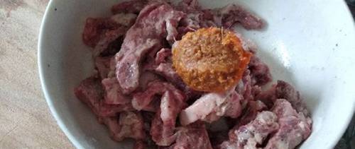 谁说这届牛排边角料不行？天谱乐食澳洲轻食牛排制作沙嗲牛柳试做