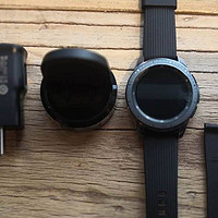 三星Galaxy Watch 42mm手表购买理由(版本|品牌|智能)