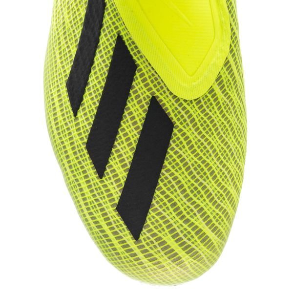 极速之光：adidas 阿迪达斯 推出全新配色版 X 18+ 足球鞋