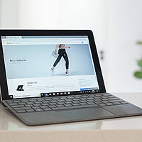 电脑玩不完 篇一：年轻人的第一台微软笔记本电脑？Microsoft 微软 Surface Go 开箱