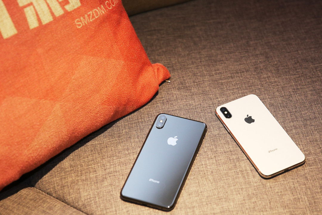 《到站秀》第213弹：Apple 苹果 iPhone XS Max 智能手机