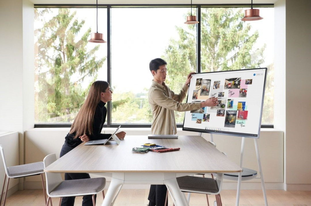 轻薄、时尚、智能:微软下一代Surface Hub 2将于2019年Q2发货