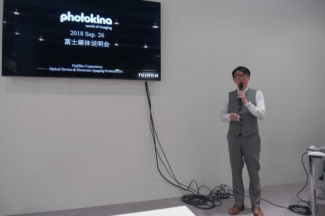 Photokina2018:富士展台GFX 50R亮相 打印输出一次成像占近半场地