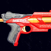 饕餮家的武器库 篇一：点射利器，短小精悍—NERF 孩之宝 MEGA HOTSHOCK软弹枪