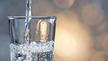 净水机Q&A 篇二：使用净水设备会让水变小么？净化完的水安全么？ 