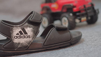 蜈蚣的一家—女鞋/童鞋 篇三十二：季末入手的 adidas 阿迪达斯 AltaSwim I 凉鞋