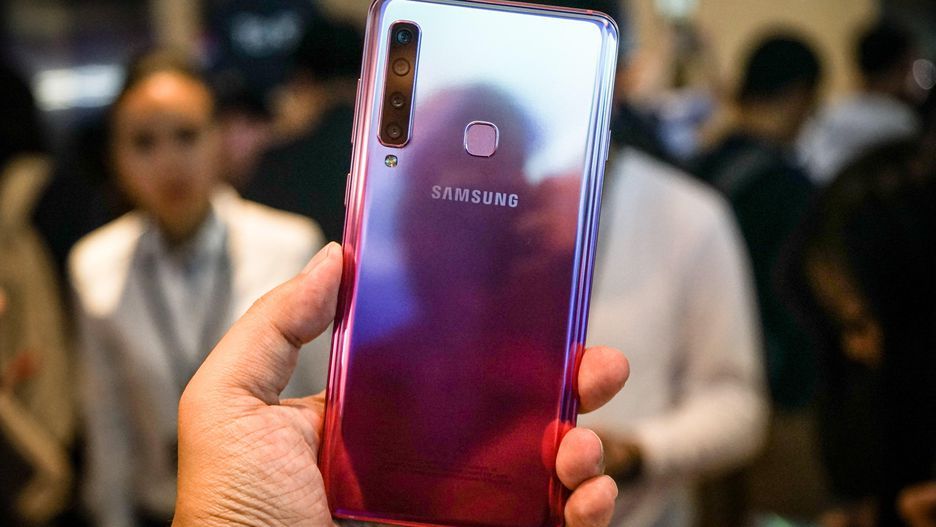 SAMSUNG 三星 发布 Galaxy A9（2018）智能手机，首款后置四摄、广角长焦景深全都要