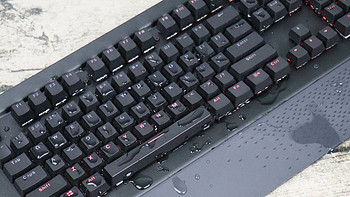 可以泡在水里使用的机械键盘—RAPOO 雷柏 V780开箱