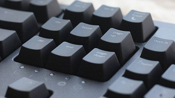 微卡带你看数码 篇七：为你的桌面添加一抹电竞绿色—RAZER 键盘开箱 