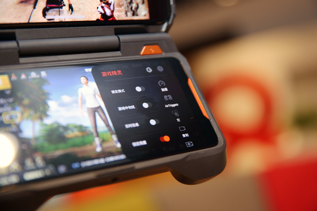 《到站秀》第219弹:ASUS 华硕 玩家国度 ROG Phone 游戏手机 电竞装甲限量版