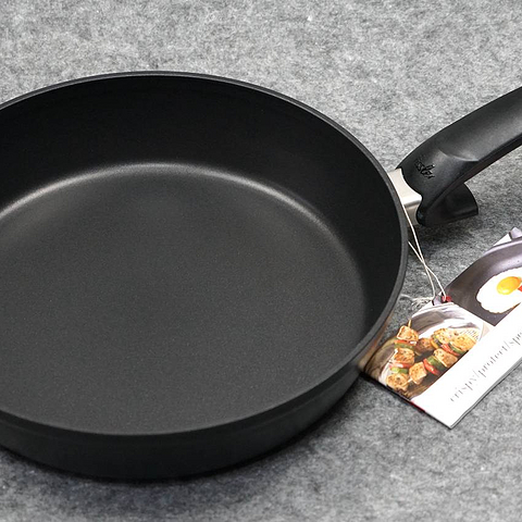 深煎锅/煎炒锅是什么？好用吗？菲仕乐Fissler 28cm 煎炒不粘锅