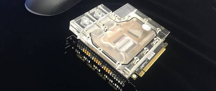 超越GTX1080百分之30？XFX VEGA56小试水冷超频