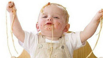 育儿 篇二：宝宝吃个饭真的就这么难吗？？？真相竟然是这样。 