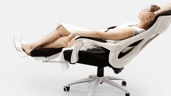 五百以内人体工学椅是否值得买？双11入手黑白调