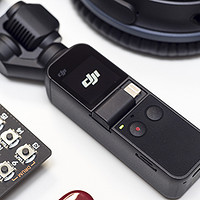 Vlogger的理想机型，大疆灵眸OSMO口袋云台相机开箱图赏！