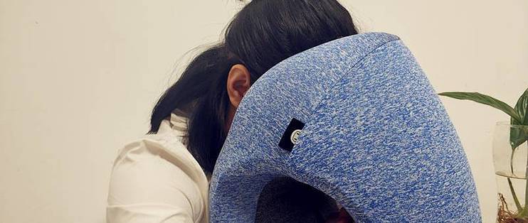 让树洞哄你入睡，年轻白领的第一个智能立式助眠午睡枕