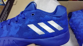 不正经晒物 篇五：就是这一抹蓝 阿迪达斯篮球鞋