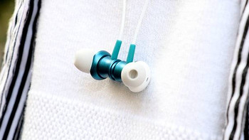 德系勒姆森推出项圈蓝牙耳机，磁吸收纳，亮点多于槽点