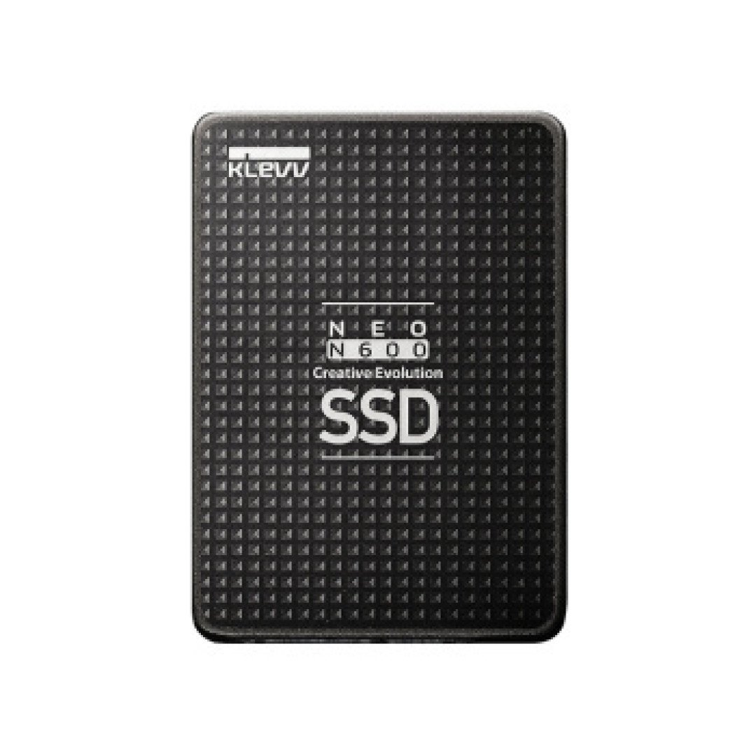 SSD价格雪崩,国产光威 弈系列主控SSD价格性能双挑战国外品牌,中日韩三国SSD实测横评