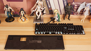 接着拆键盘，这次是雷柏V708，还是款多模式背光游戏机械键盘